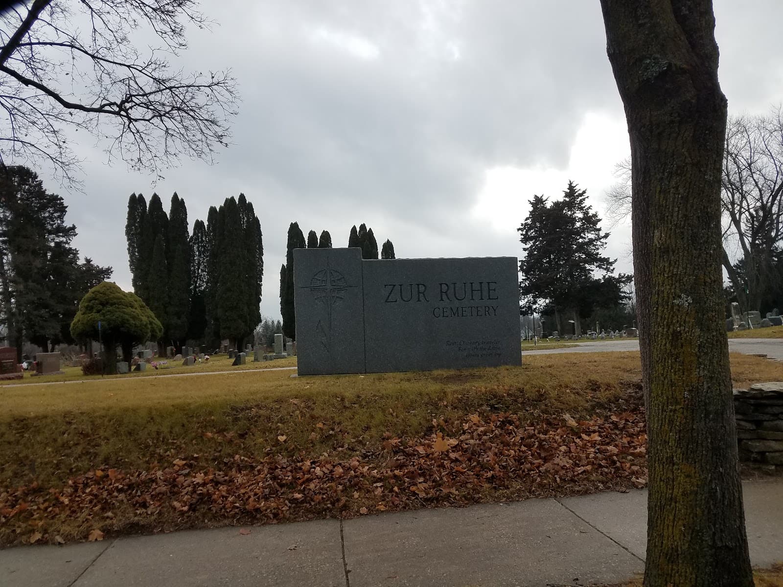 Zur Ruhe Cemetery - Image 1