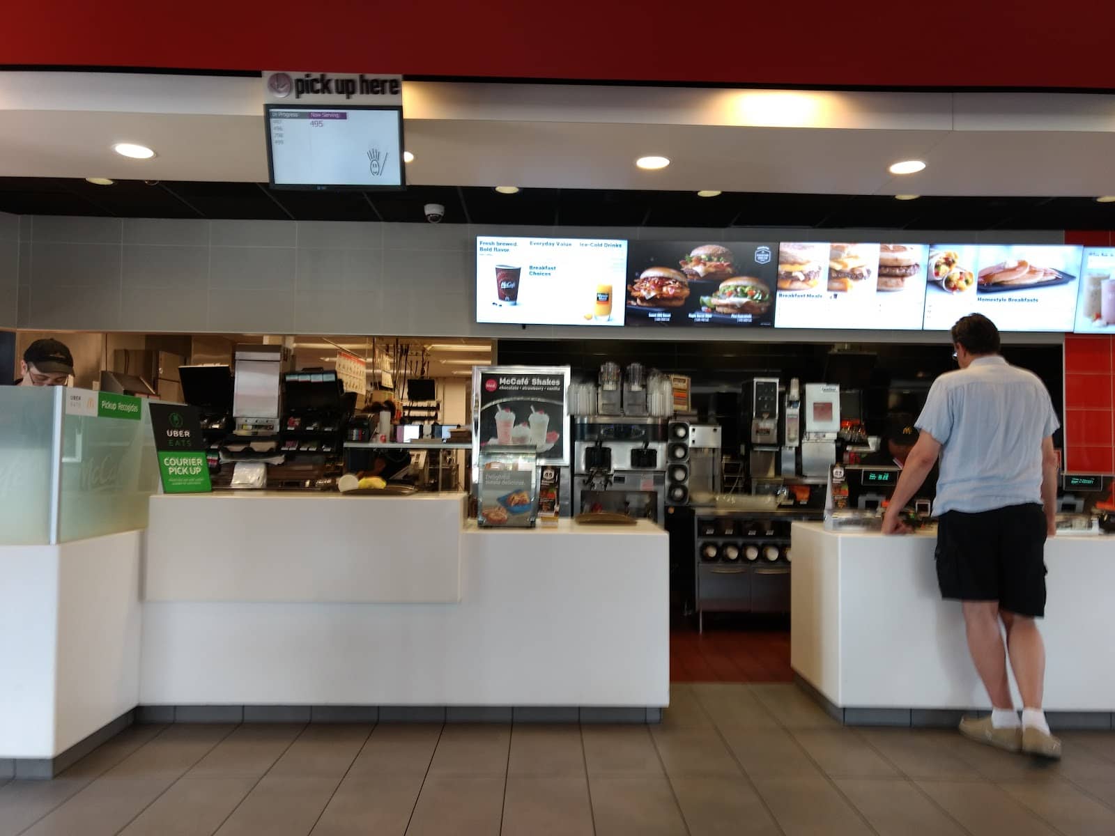 Themed Decor & Atmosphere