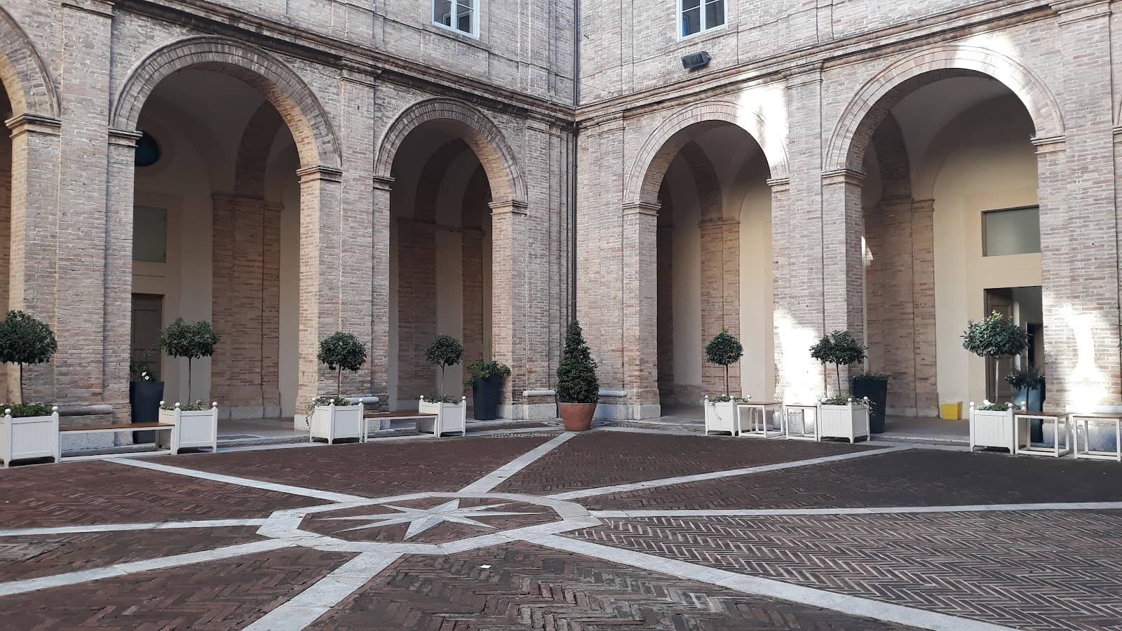 Collegio Raffaello - Image 1
