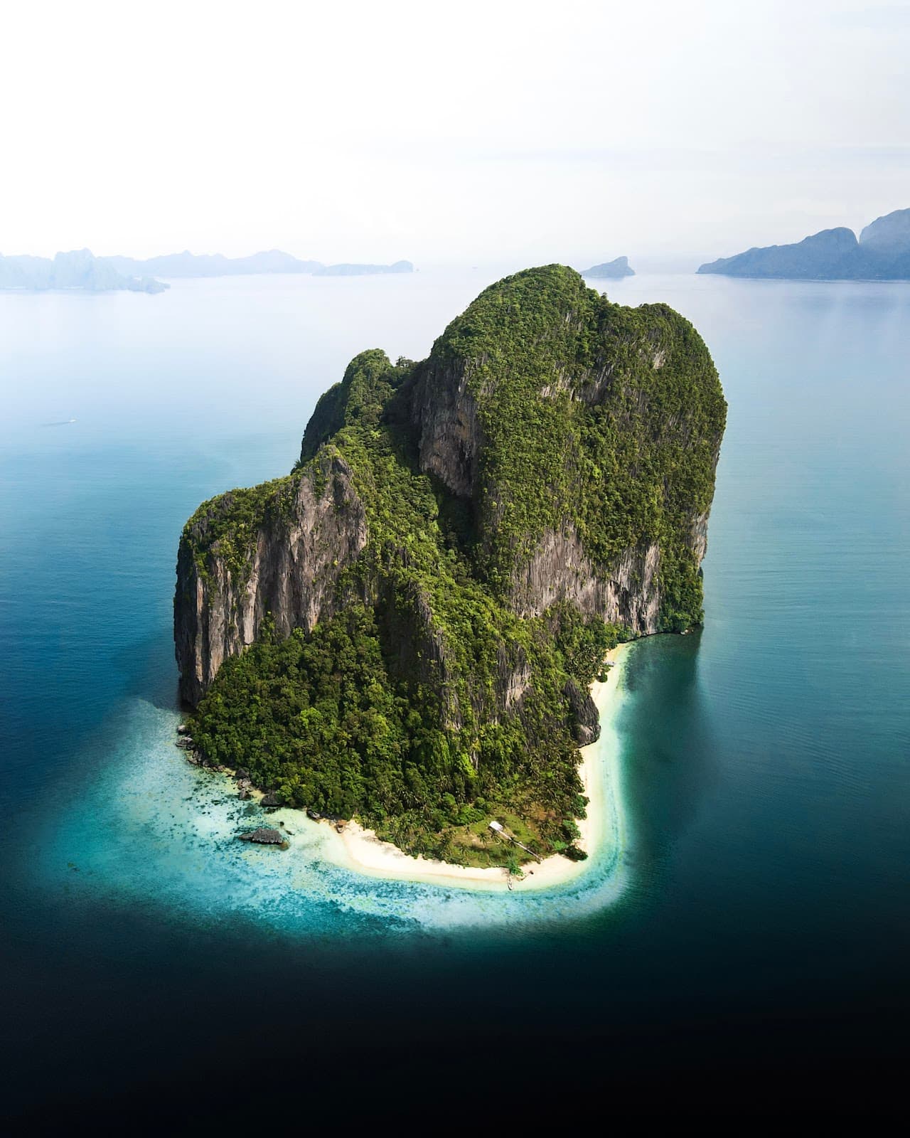 Pinagbuyutan Island - Image 1