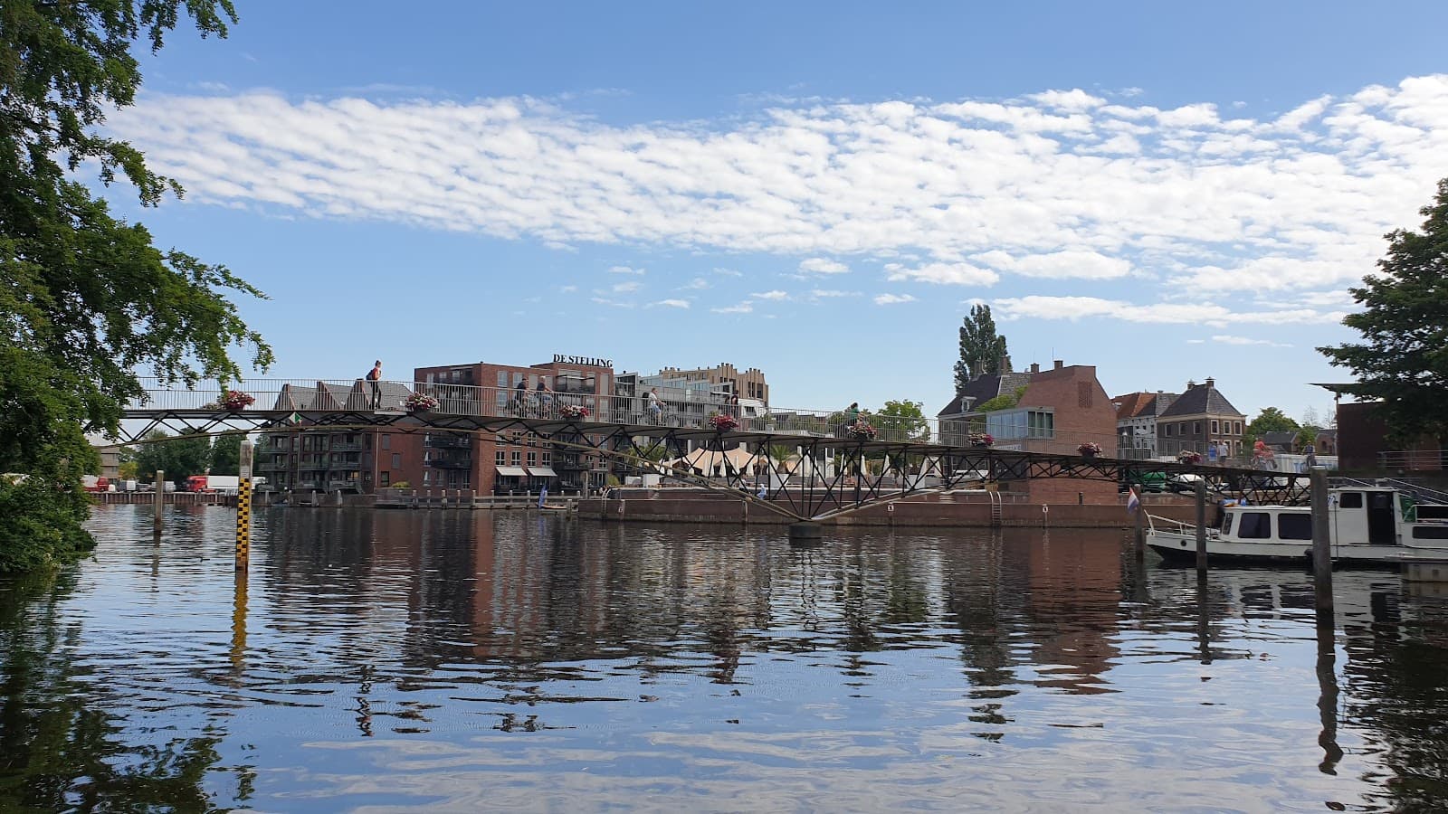 Rodetorenplein quay - Image 1