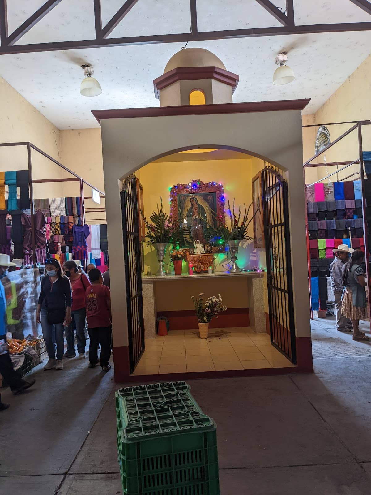 Artisanal Crafts & Textiles