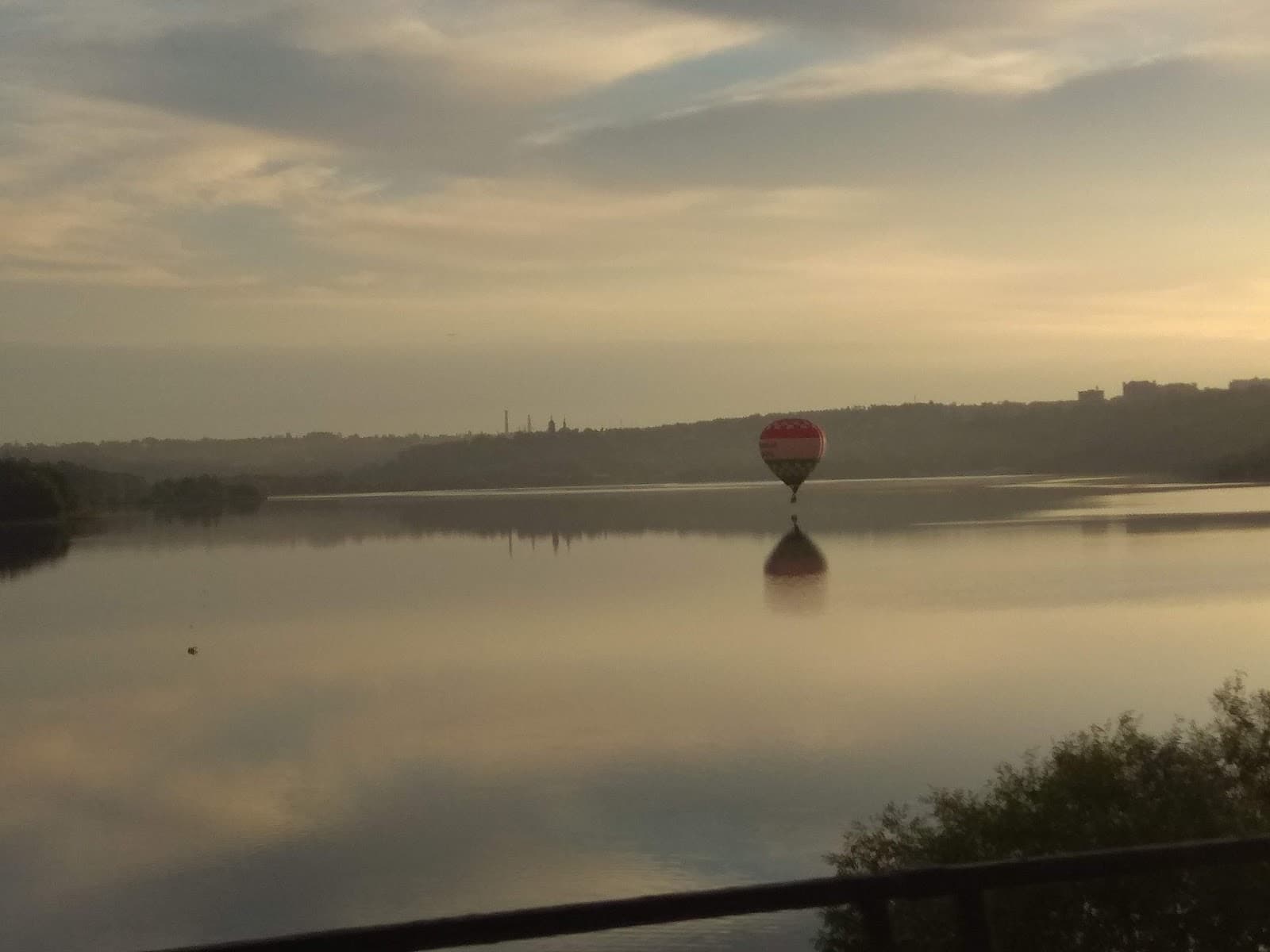 Yachenskoye Reservoir Embankment - Image 1