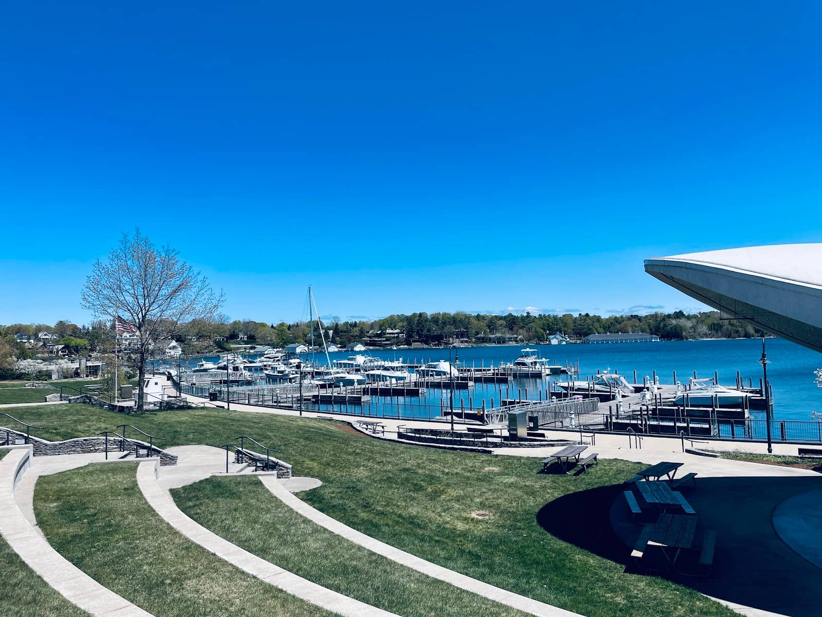 Drawbridge Spectacle