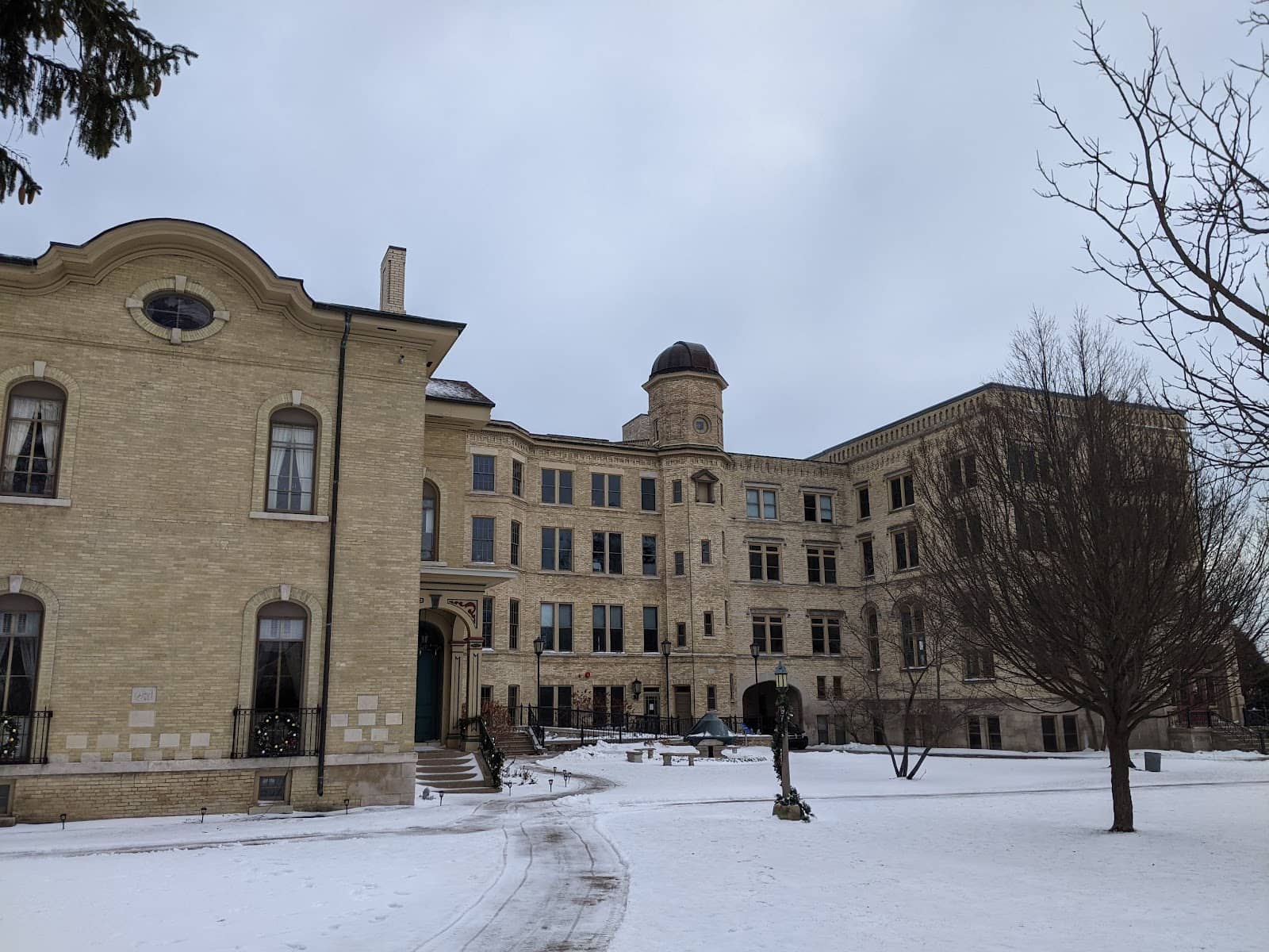 Special Events & Performances