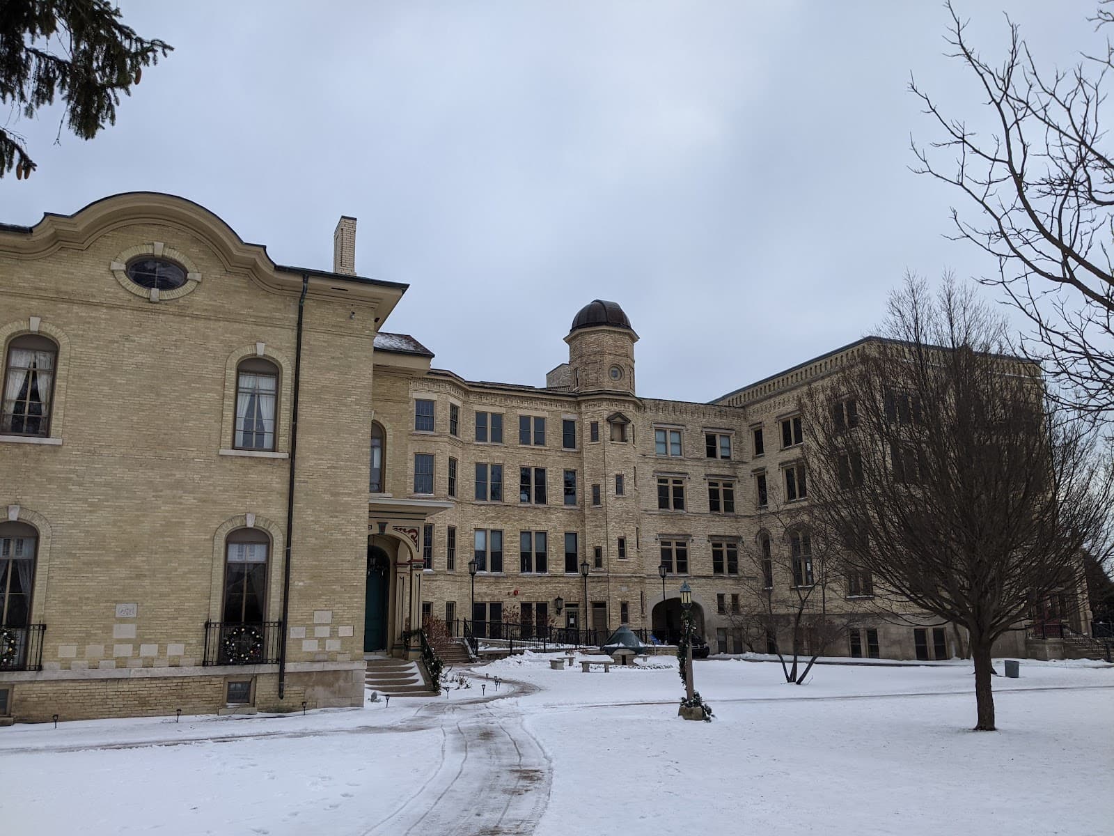 Kemper Center - Image 1