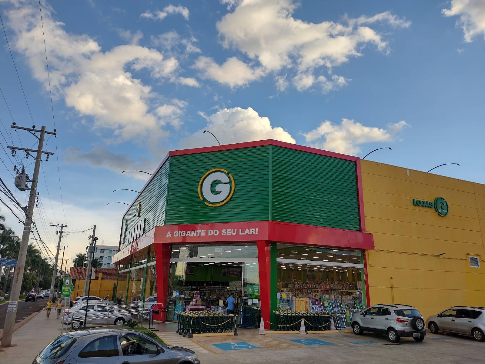 Wholesale Fashion Hubs