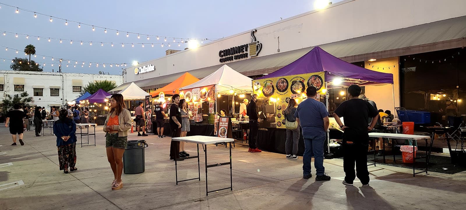 DS Night Market - Image 1