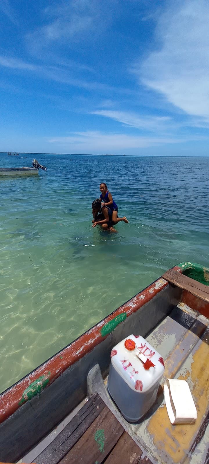 Daugo (Fisherman's) Island - Image 1