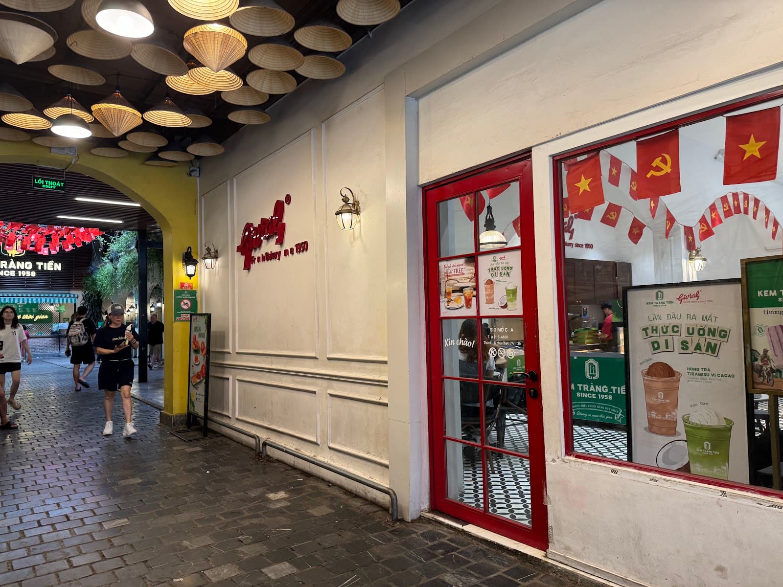 Trang Tien Ice Cream - Image 1