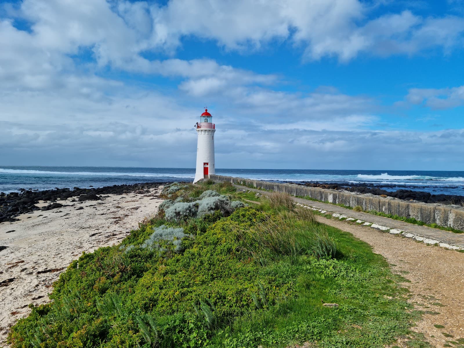 Griffiths Island Lighthouse - Image 1