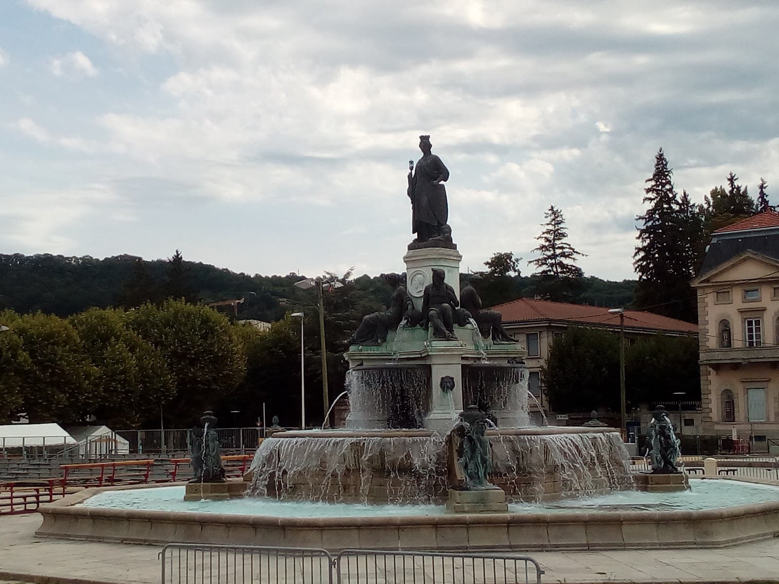 Place du Breuil - Image 1