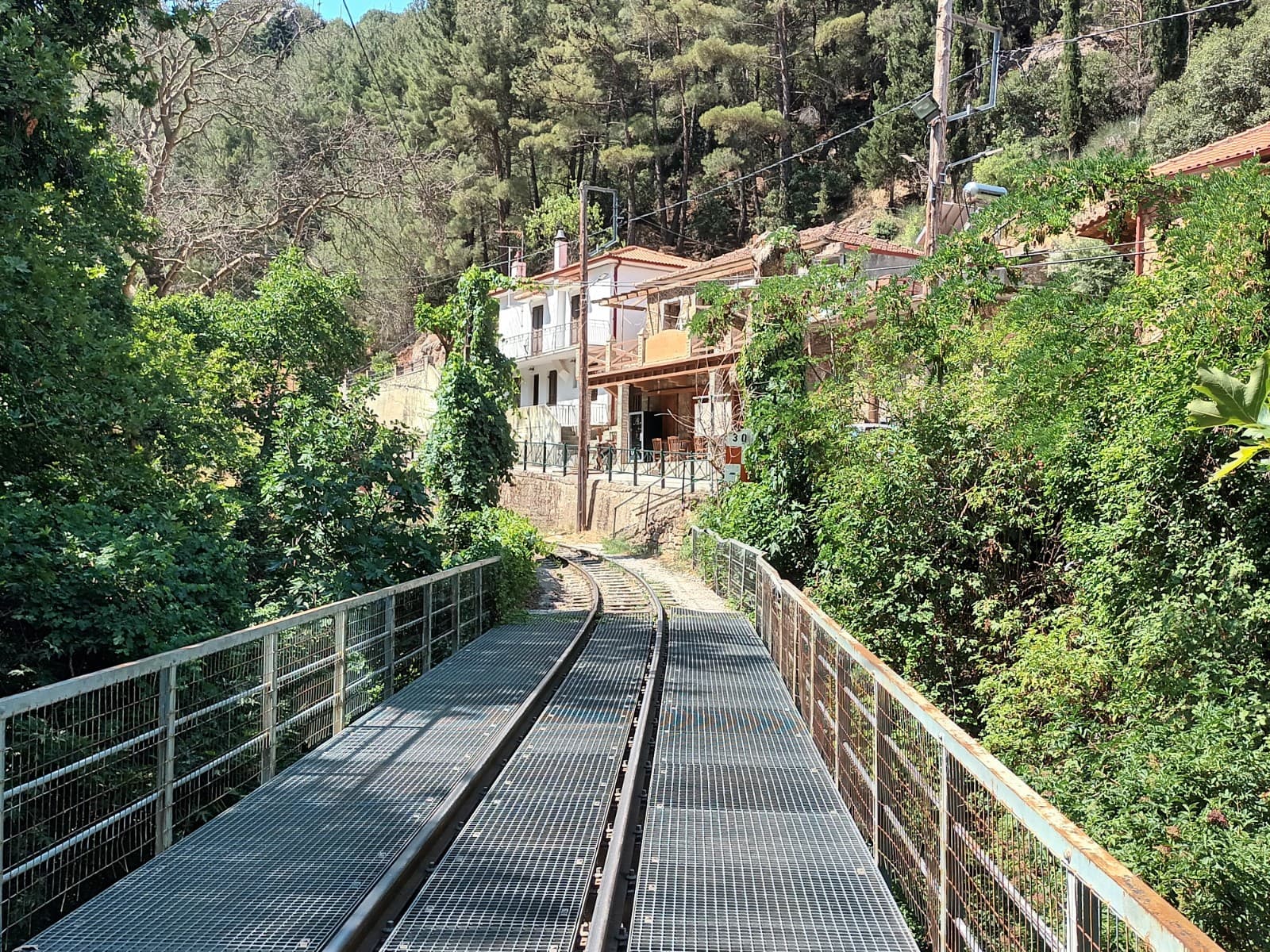 Kato Zachlorou - Image 1