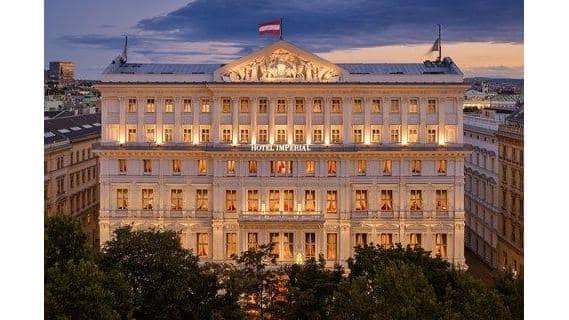 Grand Lobby & Architecture