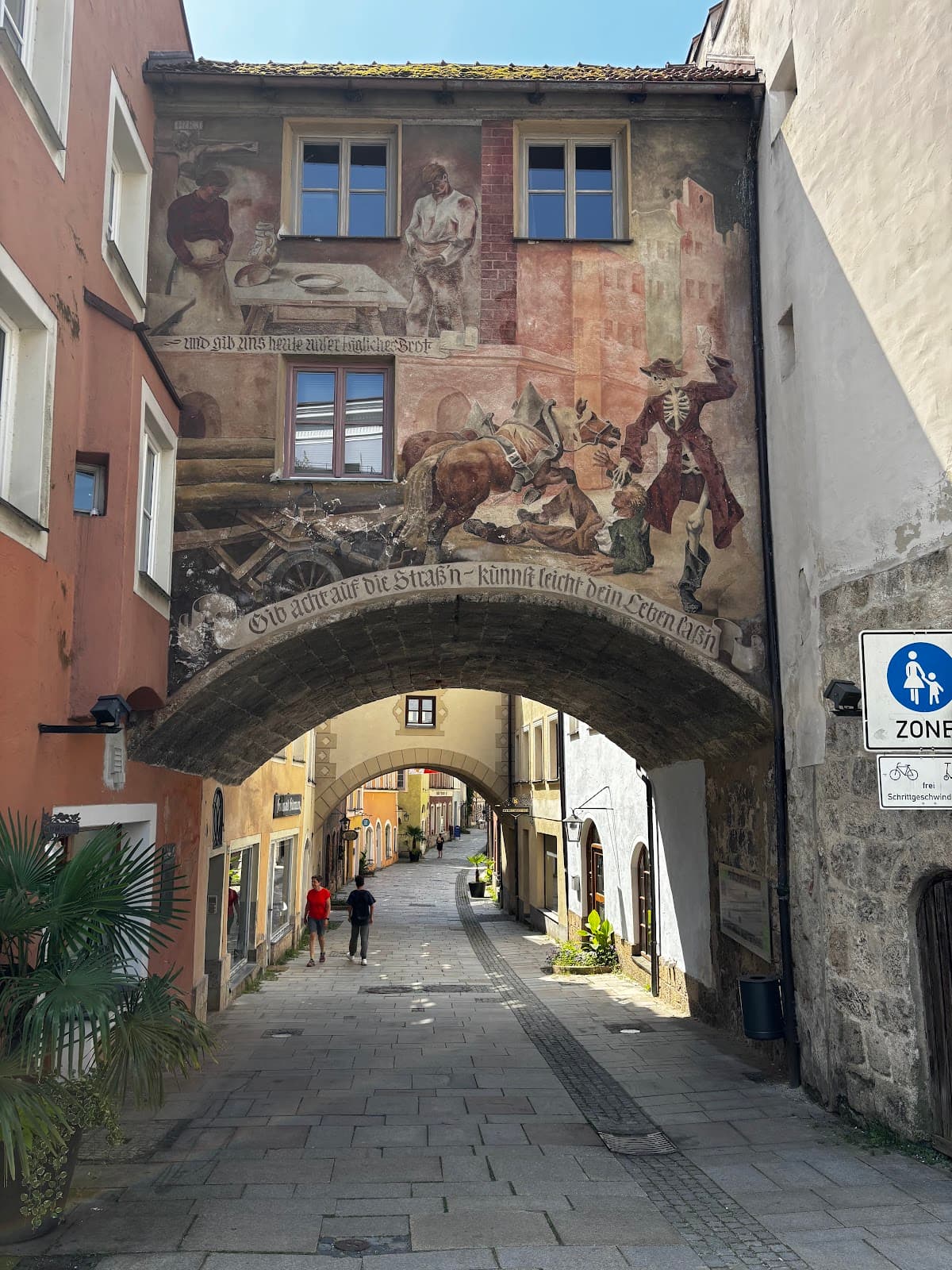 Burghausen Old Town - Image 1