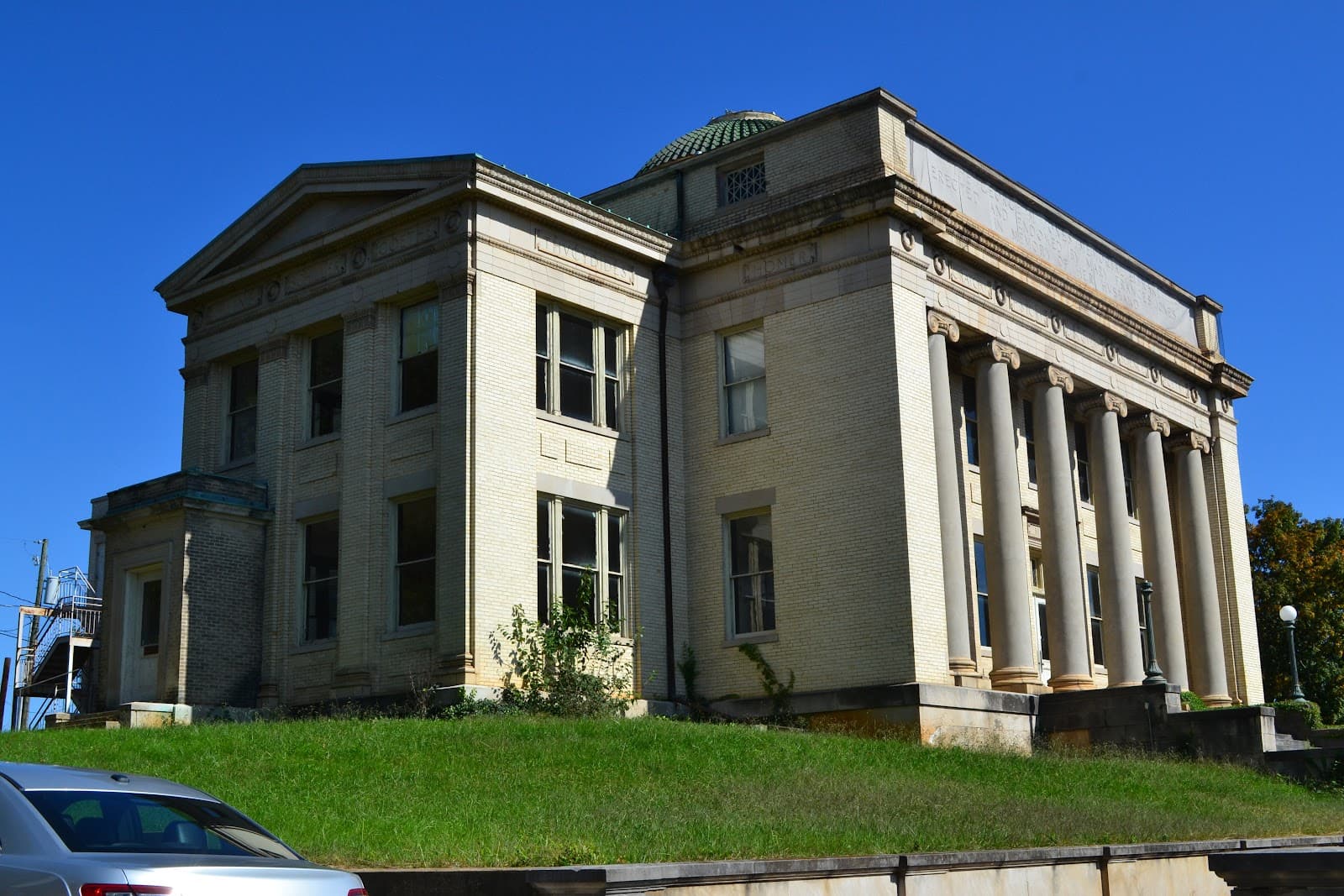 Daniels Hill Historic District - Image 1