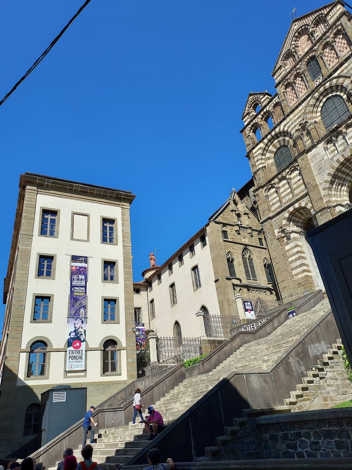 Hôtel-Dieu Le Puy - Image 1