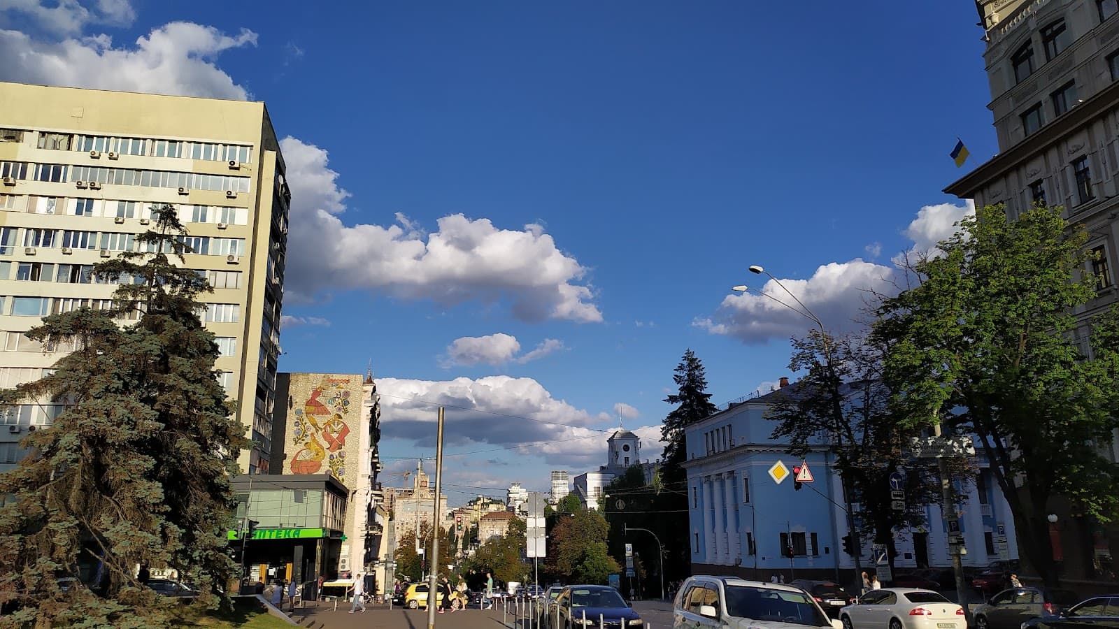 Volodymyrska Hill Kyiv - Image 1