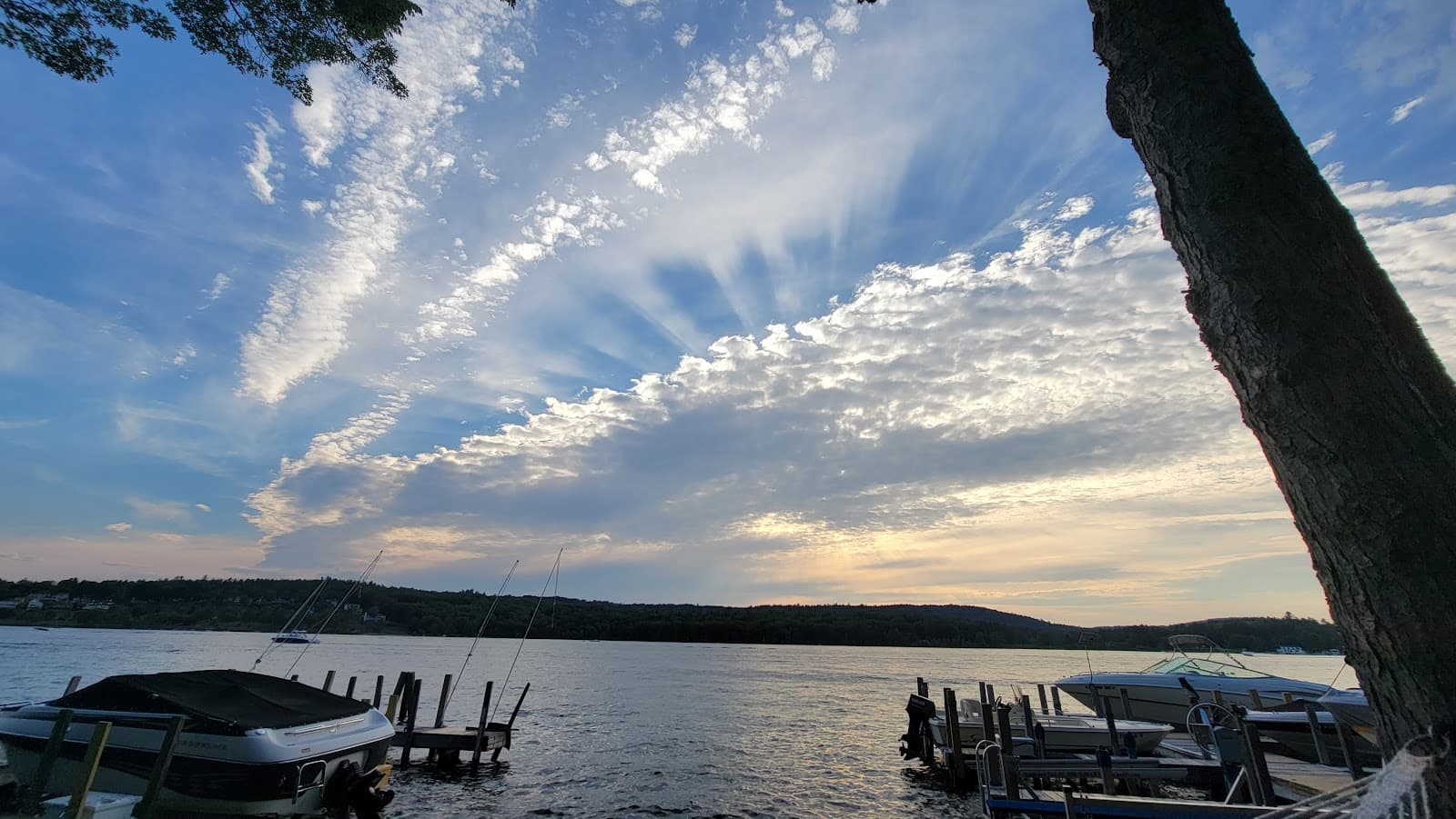 Paugus Bay waterfront - Image 1