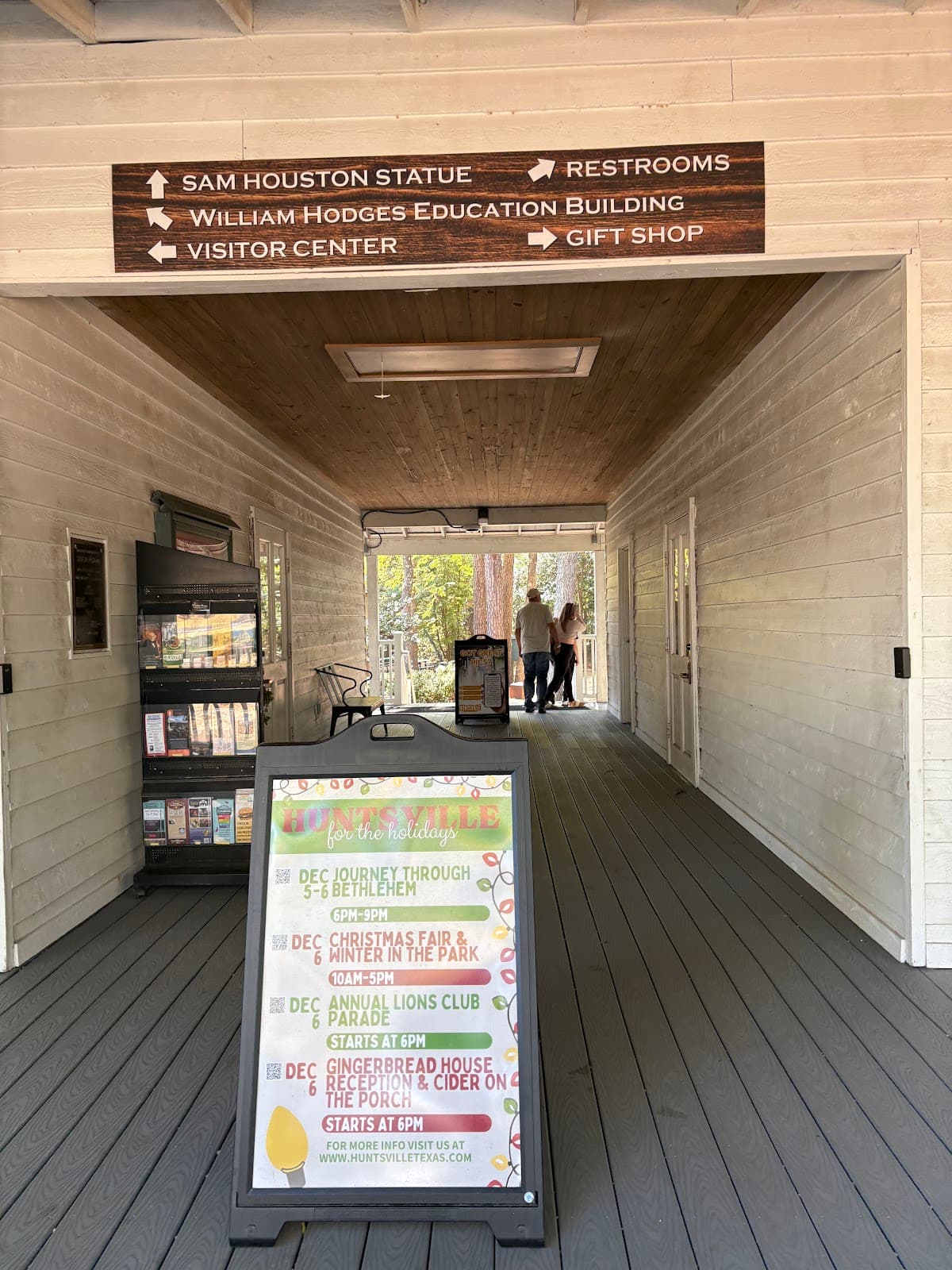 Sam Houston Statue & Visitor Center - Image 1