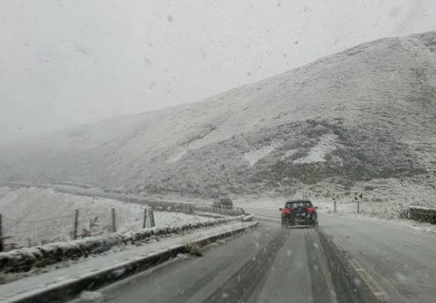 Snake Pass Derbyshire - Image 1