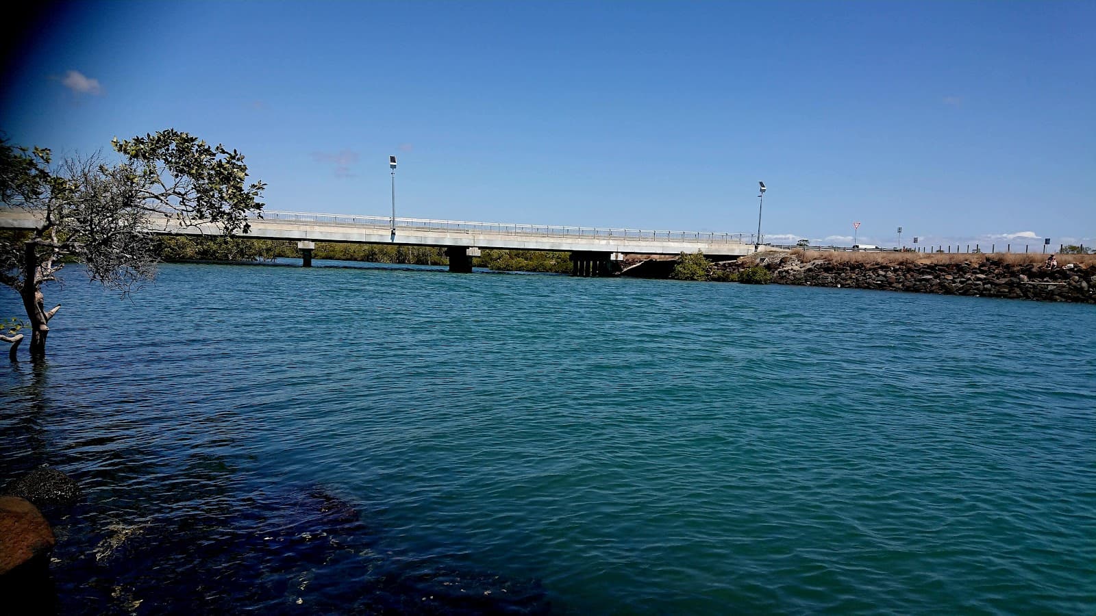 Burnett Heads - Image 1