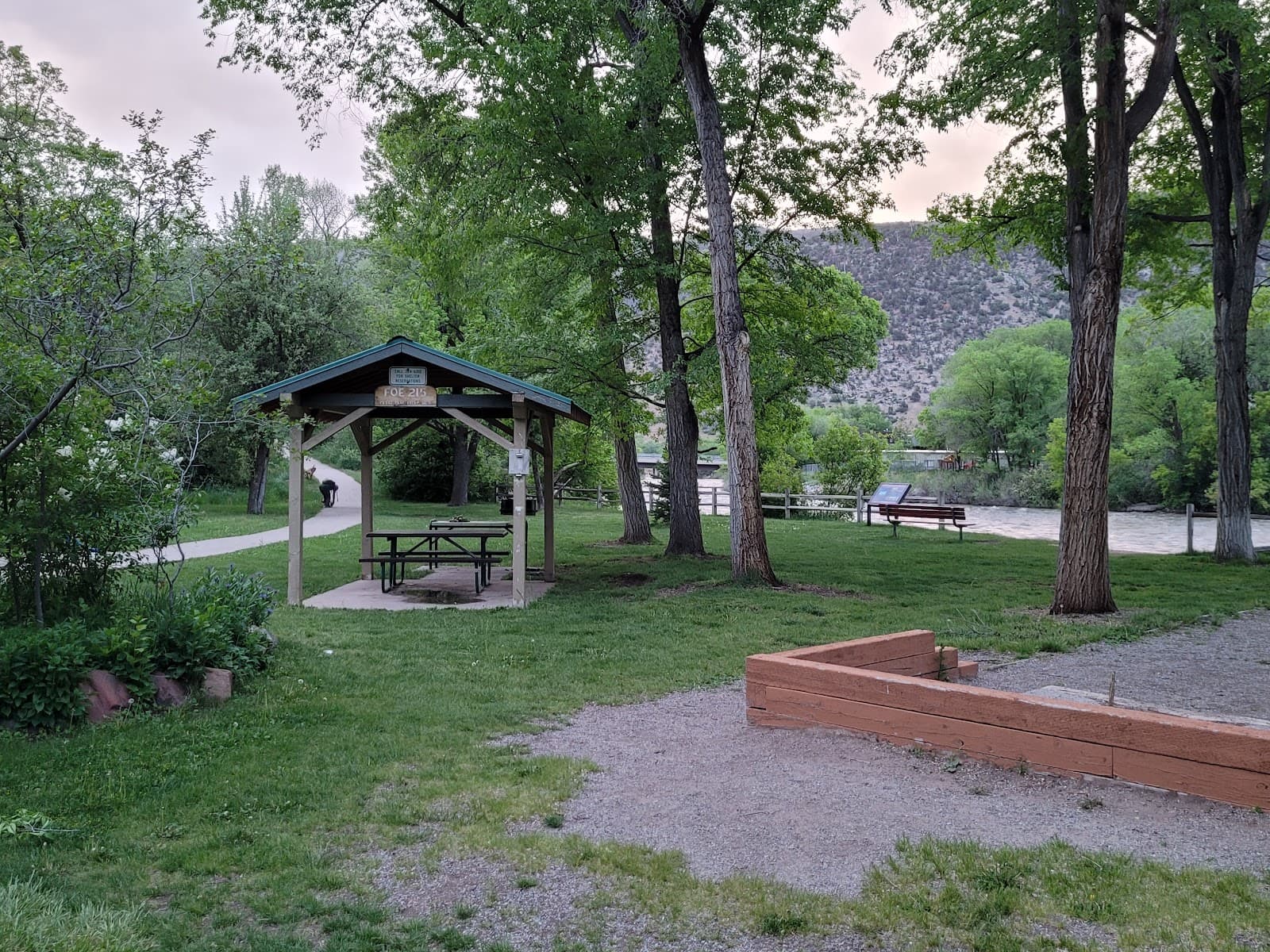 Veltus Park - Image 1