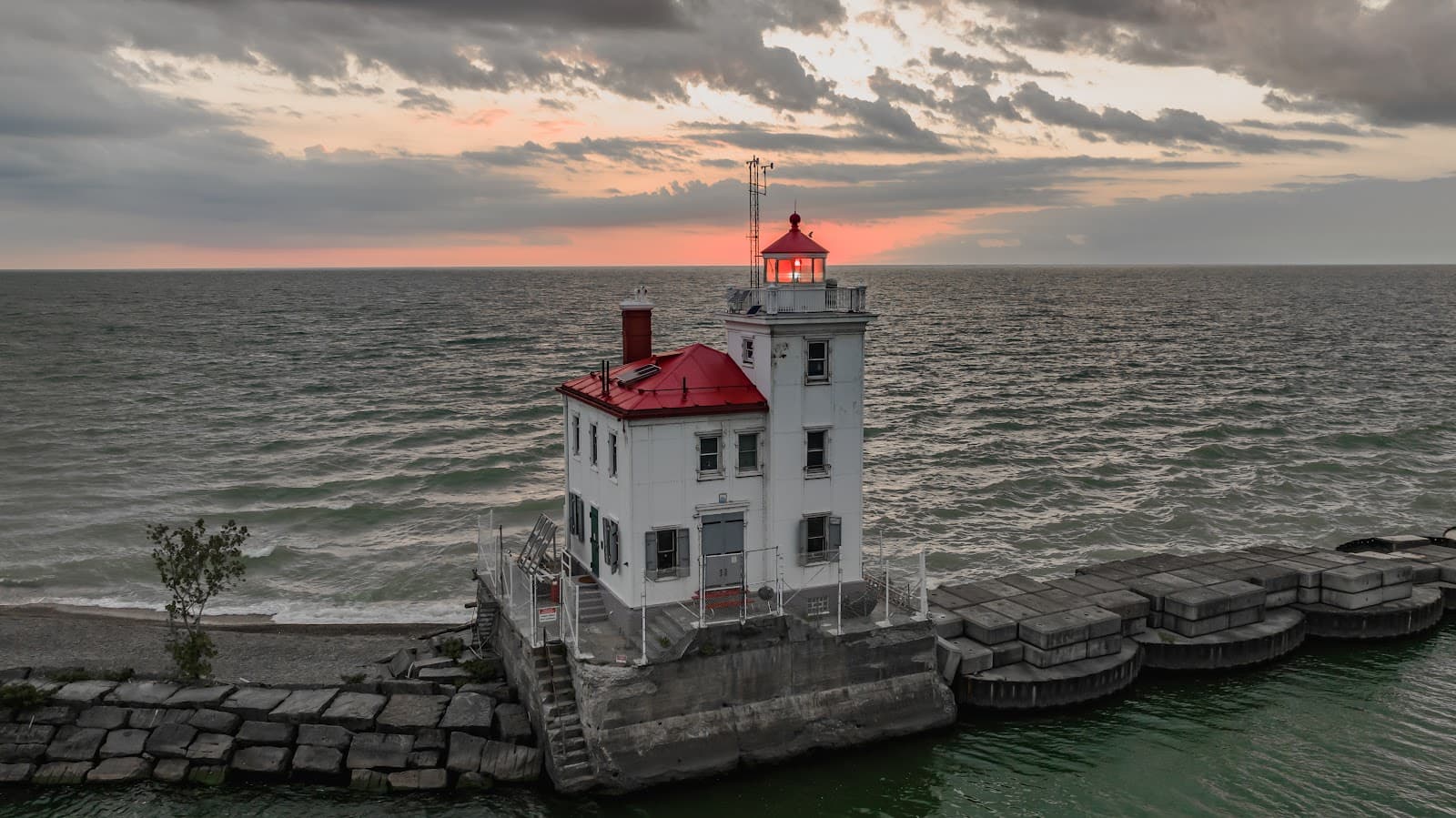 Fairport Harbor West Breakwater Lighthouse - Image 1