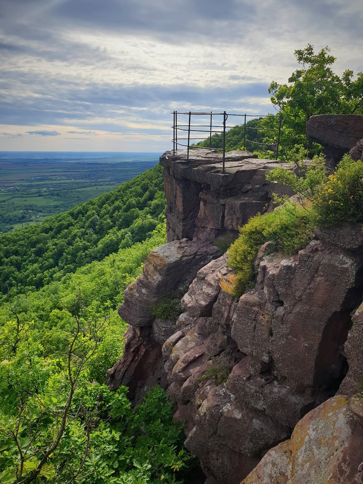 Zsongorkő Lookout - Image 1