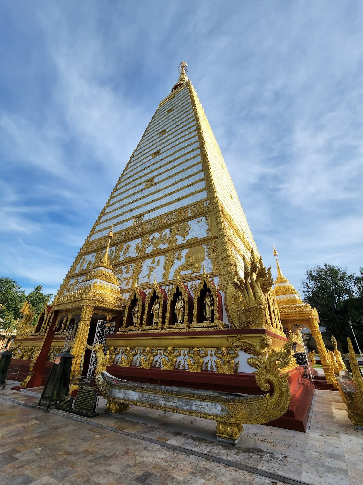 Nong Bua Public Park (Bueng Nong Bua) - Image 1