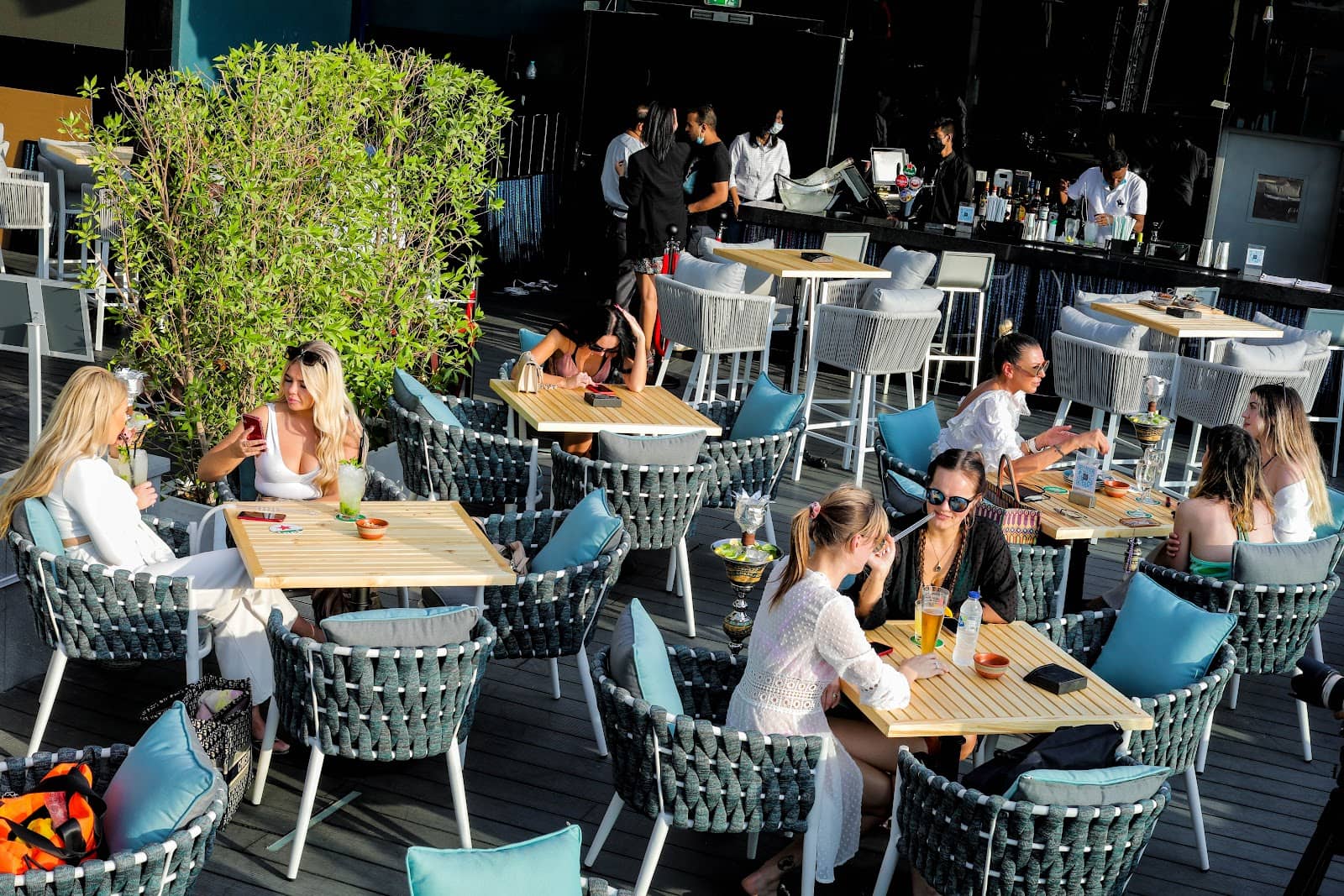 Live Music & DJ Sets