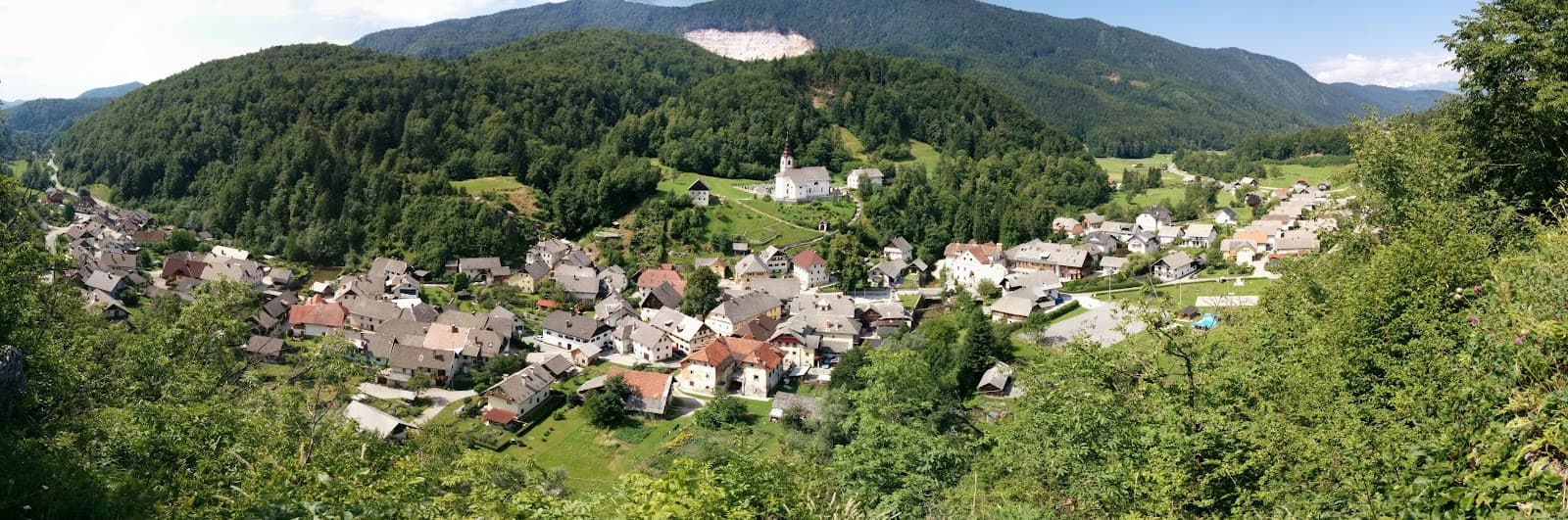 Kamna Gorica Village - Image 1