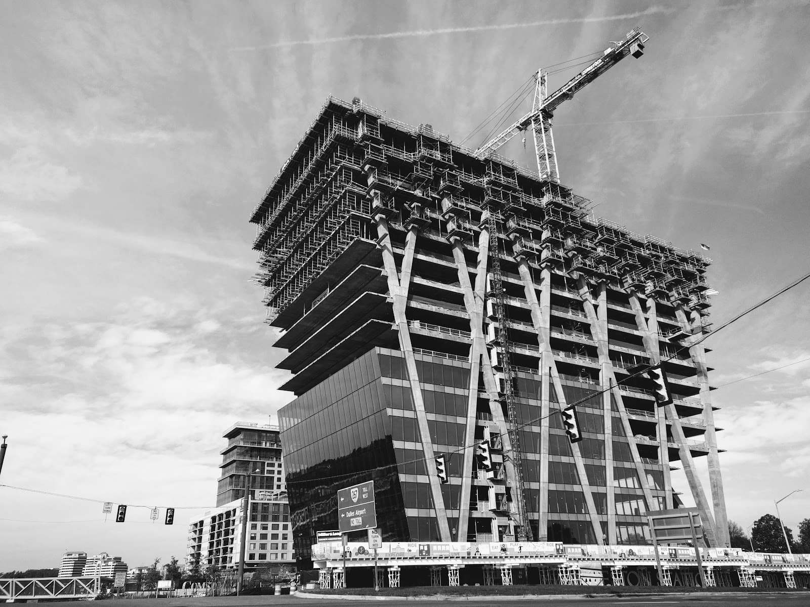 Reston Station Plaza - Image 1