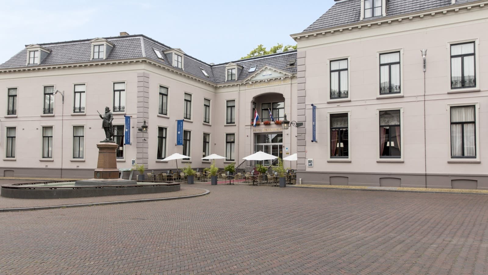 Stadhouderlijk Hof Leeuwarden - Image 1