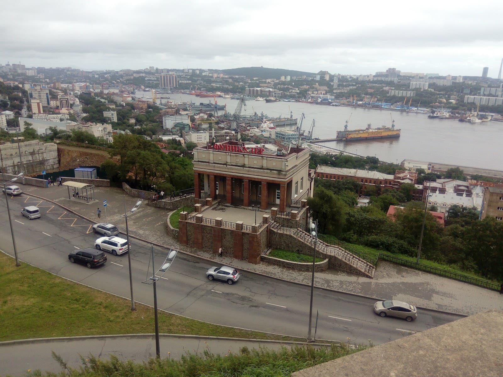 Vladivostok Funicular - Image 1