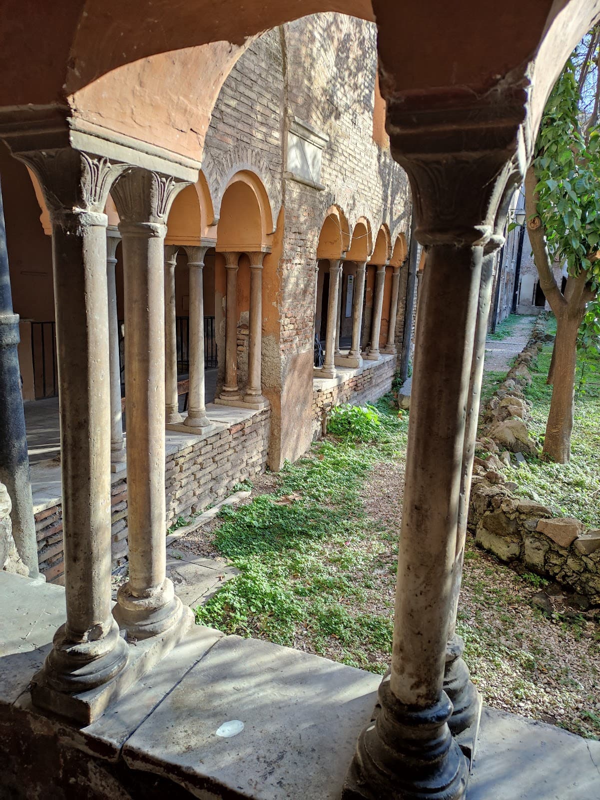 Chiostro di San Cosimato - Image 1