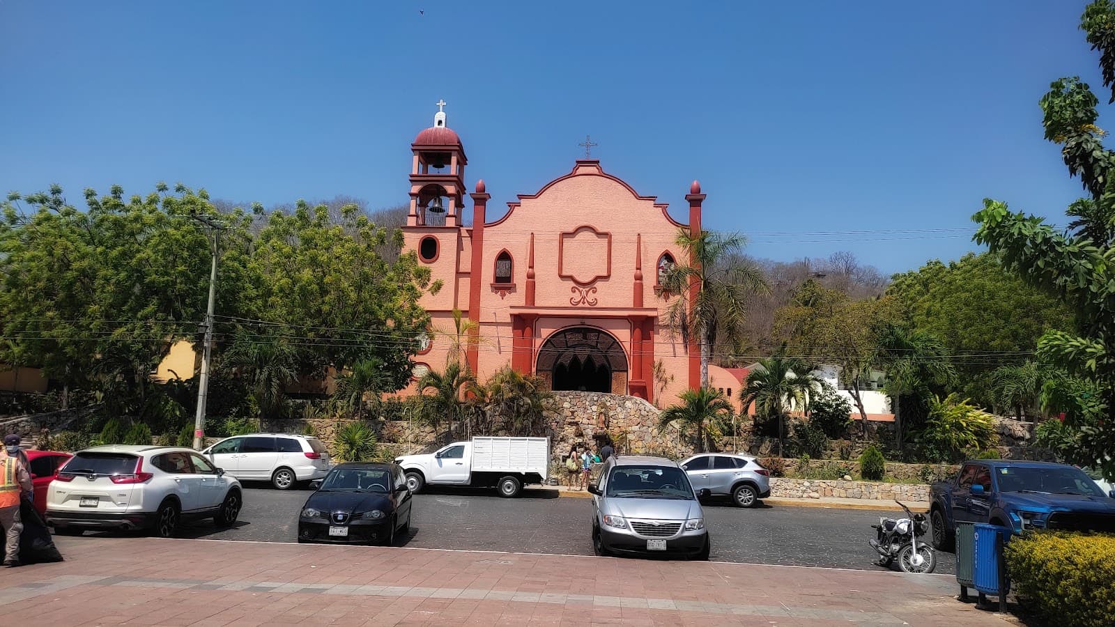 La Crucecita - Image 1