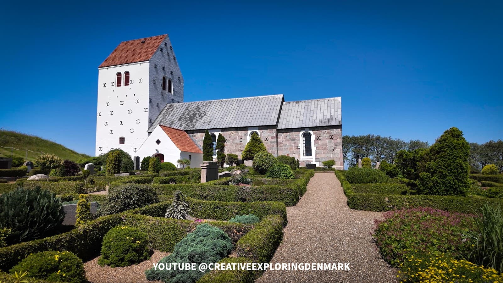 Vennebjerg Church - Image 1