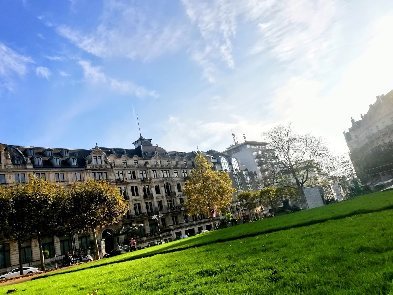 Kochbrunnenplatz - Image 1