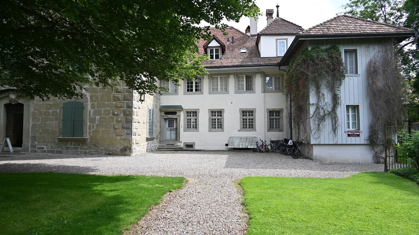 Holligen Castle - Image 1