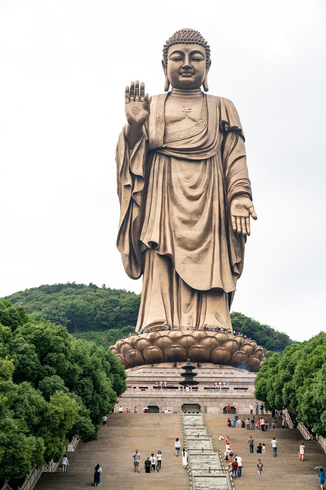 Lingshan Grand Buddha - Image 1