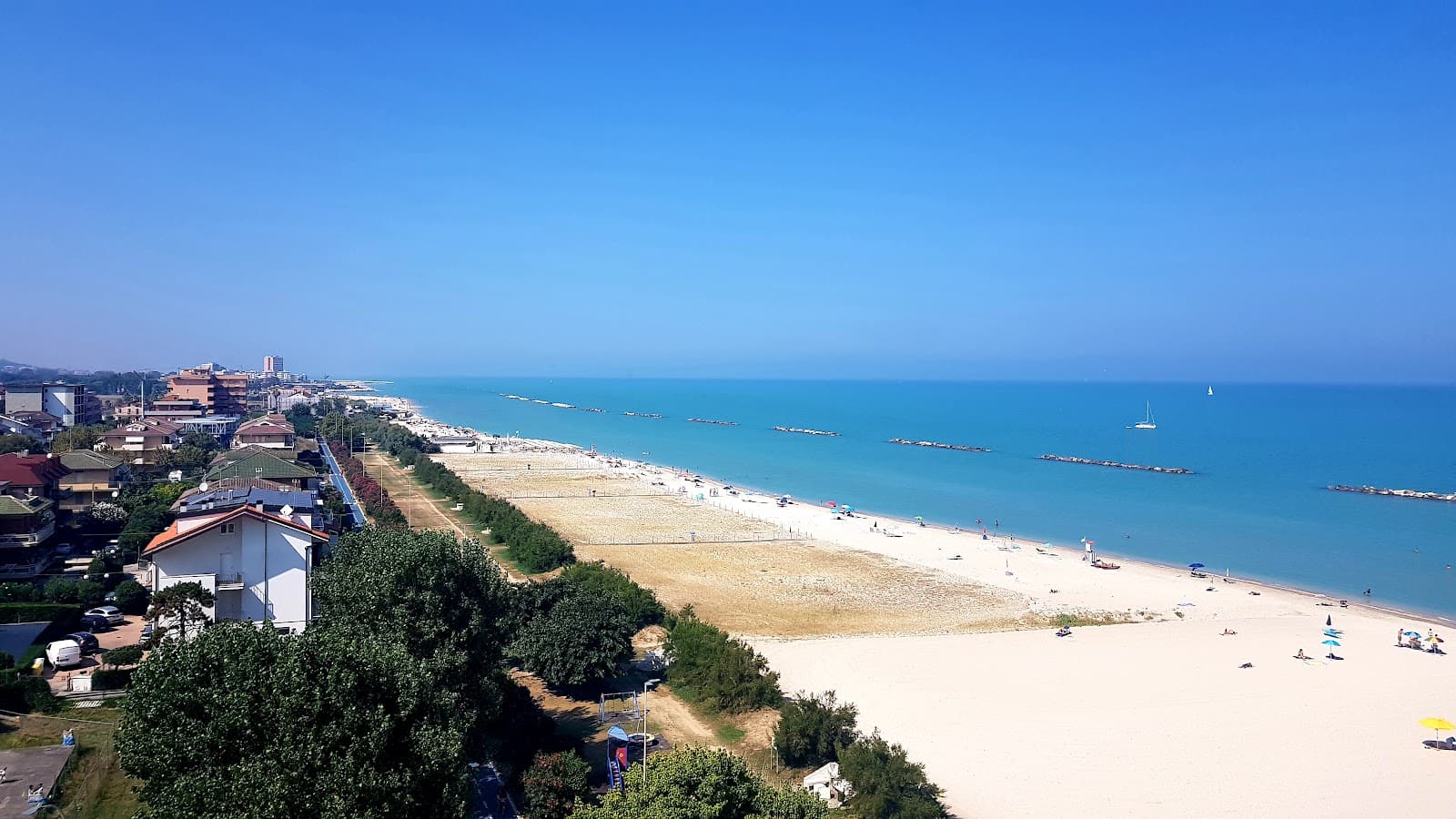 Lido di Fermo - Casabianca Beach - Image 1