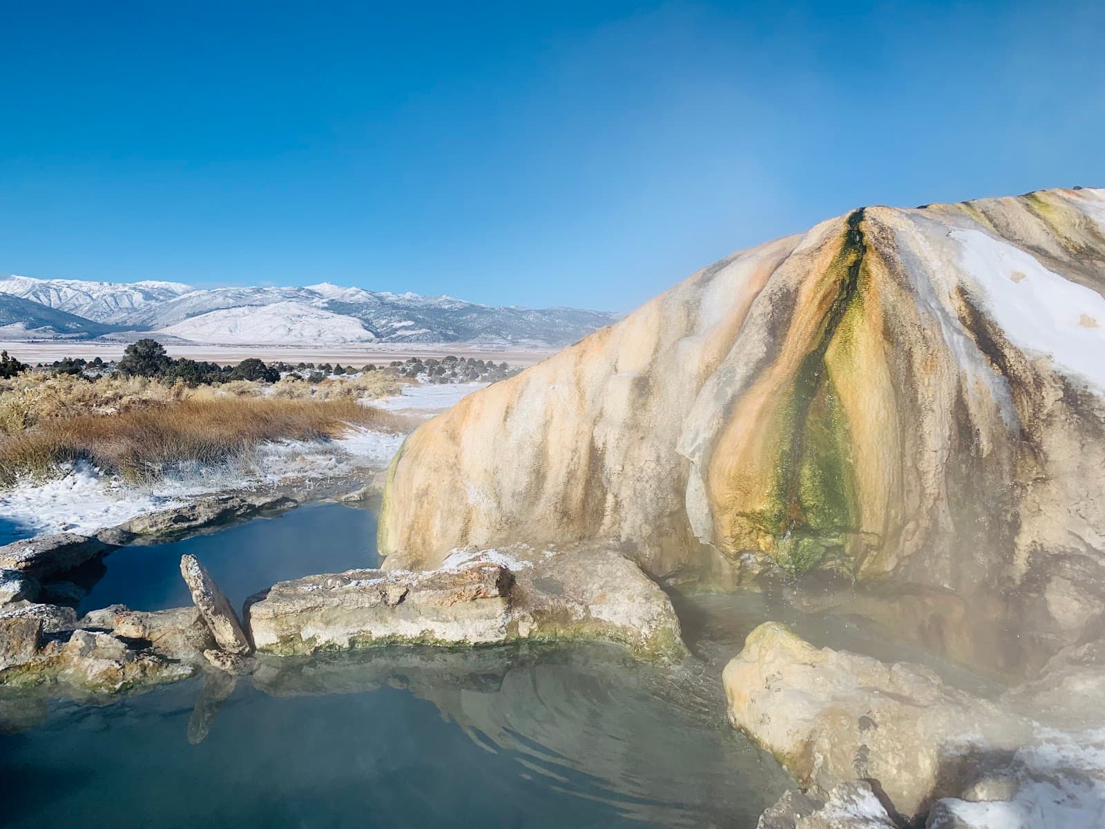 Travertine Hot Springs Bridgeport - Image 1