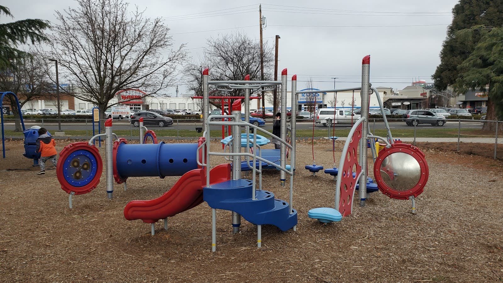 Hawthorne Park - Image 1