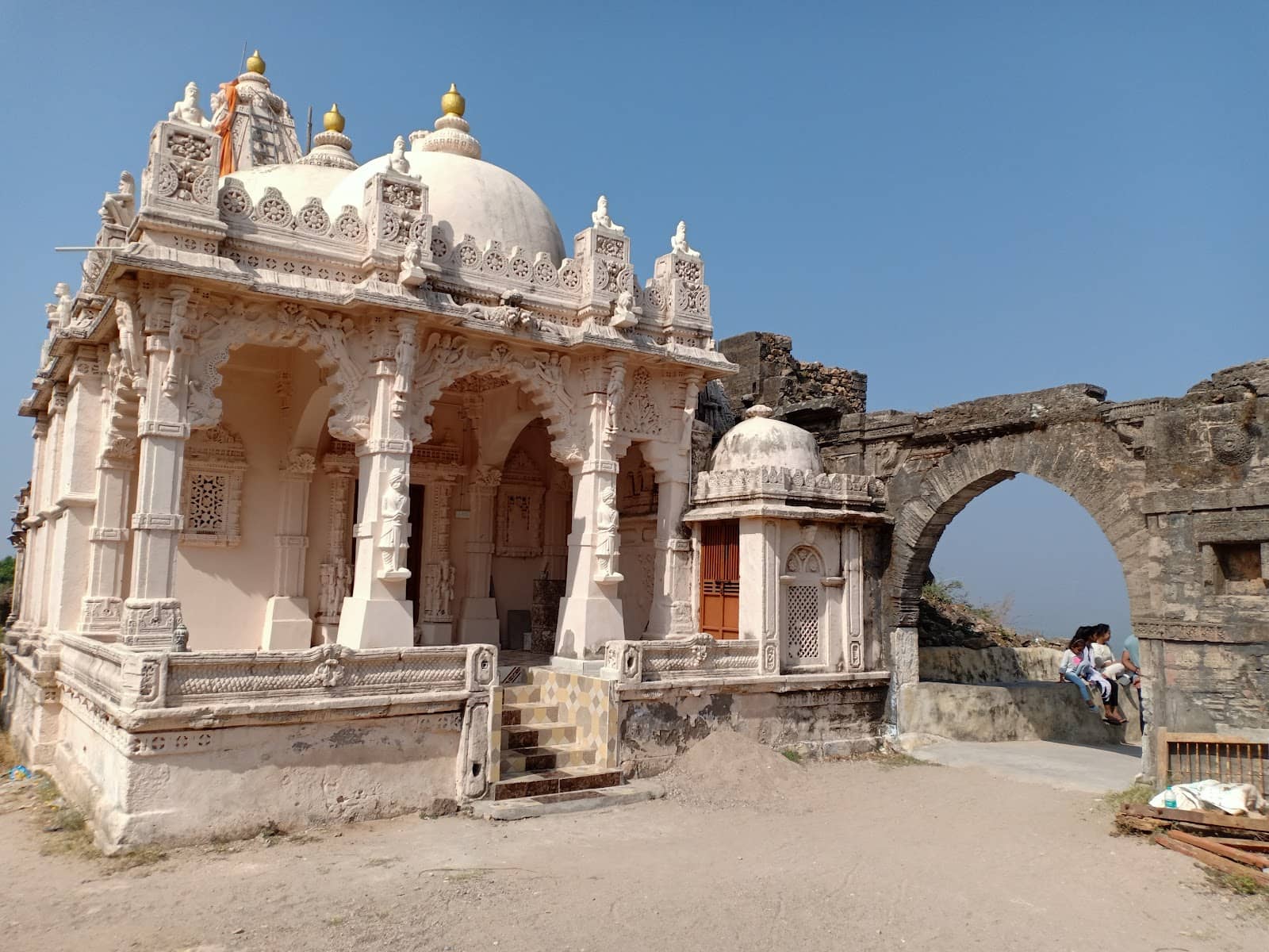 Fort Ruins & History