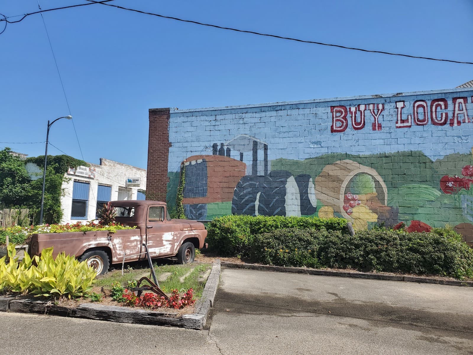 Tupelo Farmers' Depot - Image 1