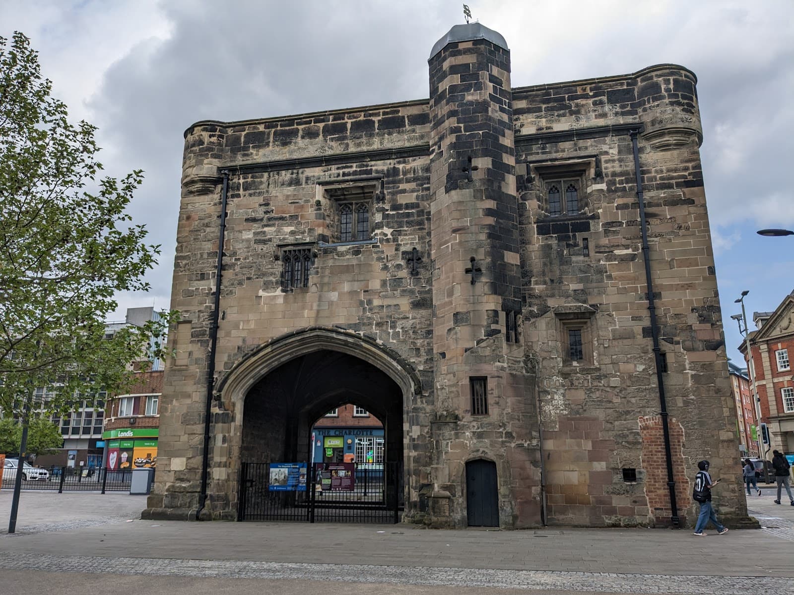 Magazine Gateway Leicester - Image 1