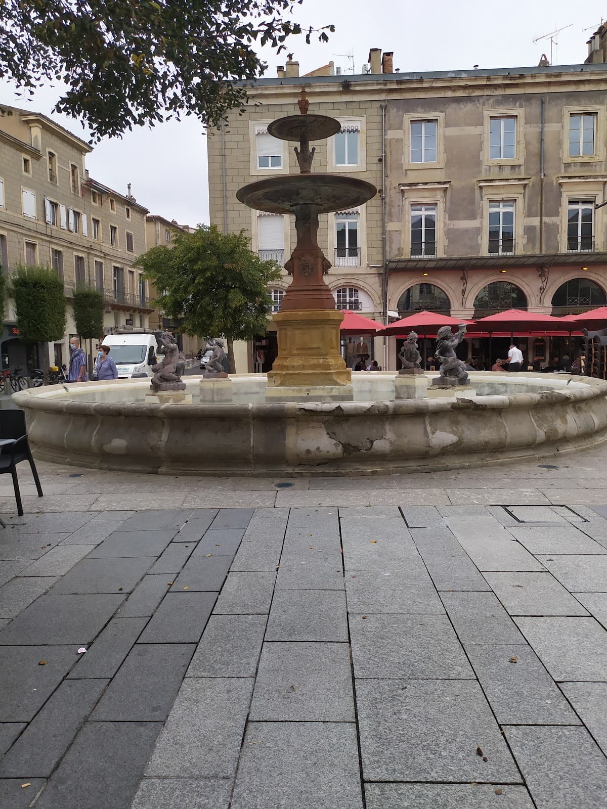 Place Jean Jaurès - Image 1