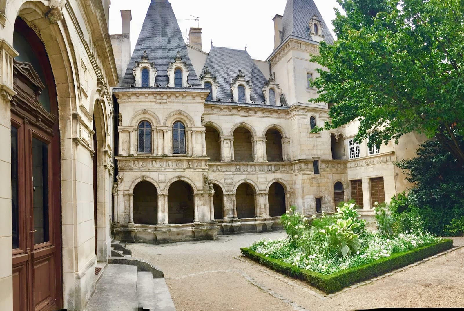 Maison Henri II - Image 1