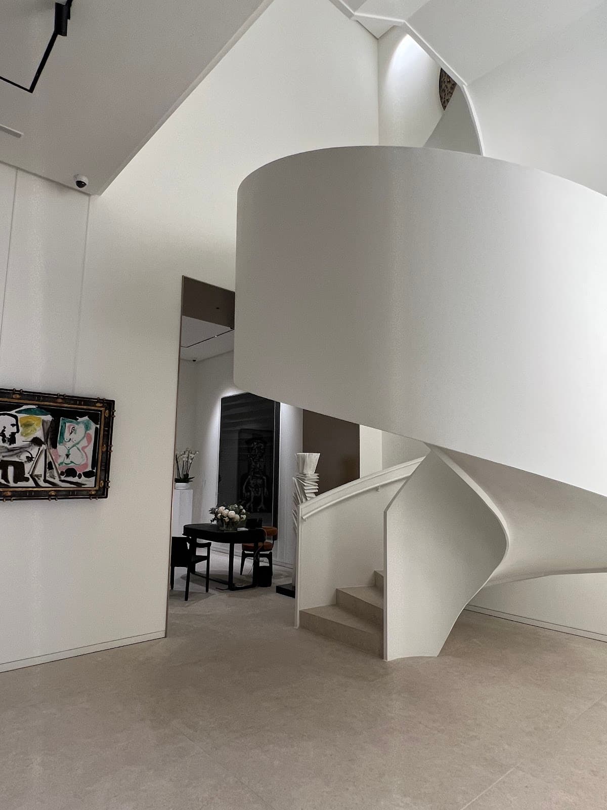 Opera Gallery Madrid - Image 1